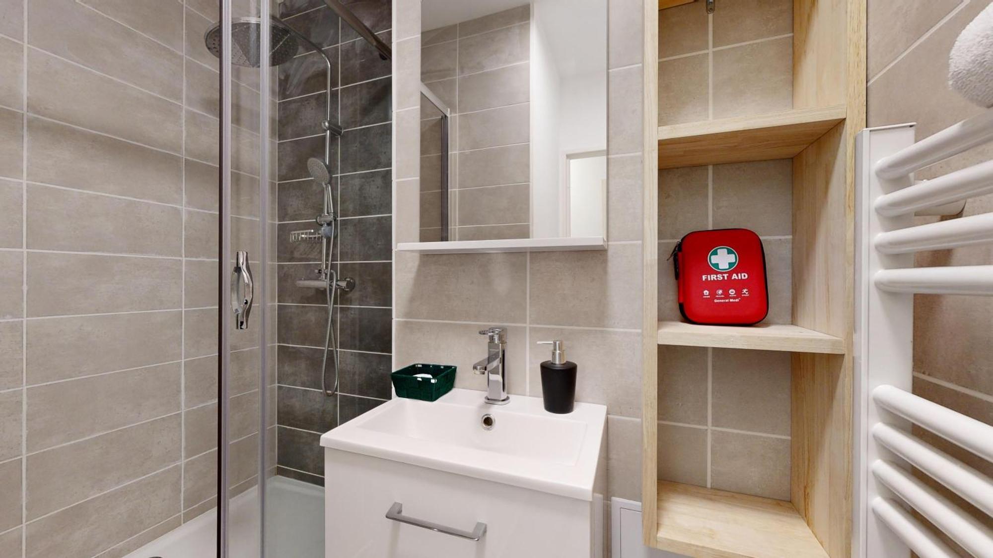 Expat Renting - Le Volta - Terrasse - Netflix *